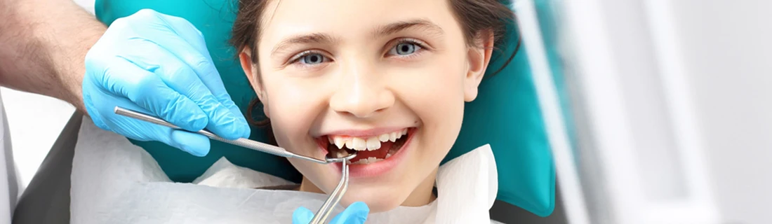 Dentist Chicago IL Child Receiving Dental Cleaning Dentist Chicago IL Child Receiving Dental Cleaning
